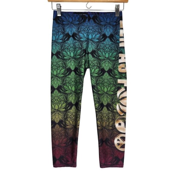 GearBunch Zen AF Lotus Yoga Leggings Size S Capri Rainbow Ombre - Picture 1 of 8